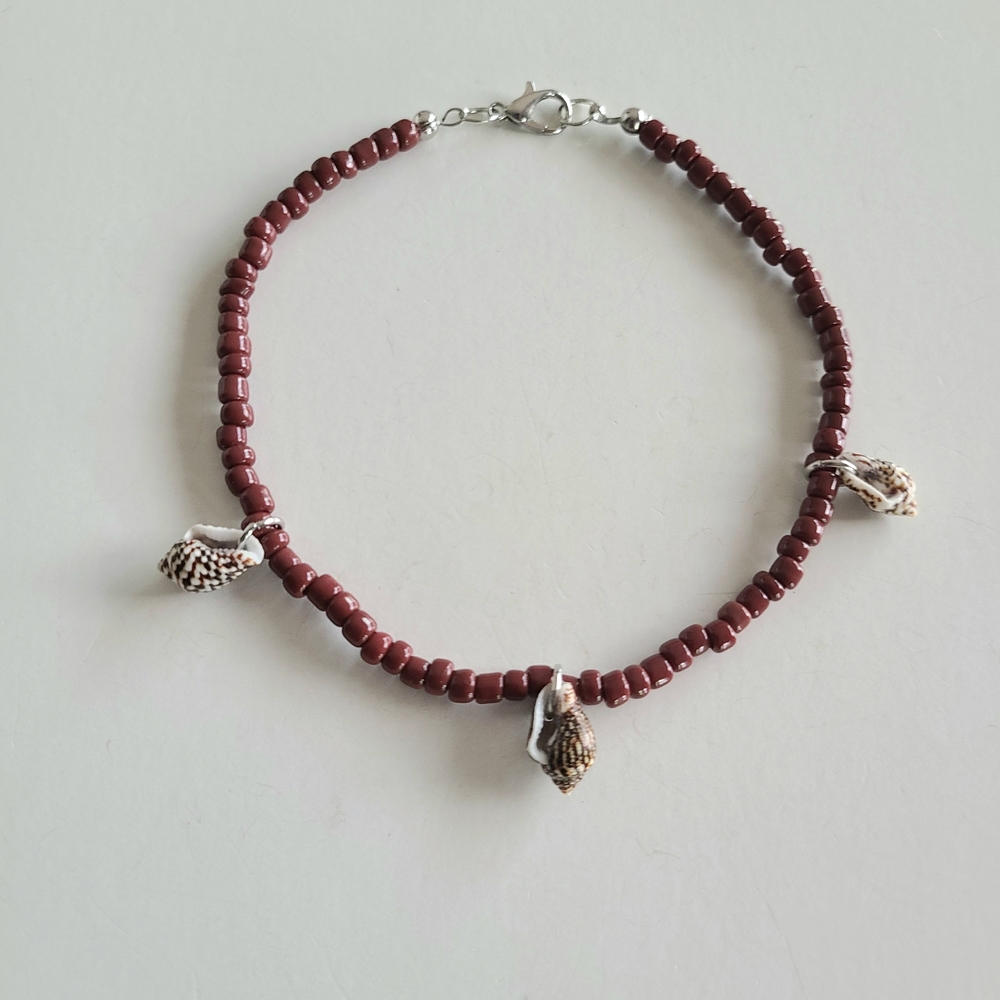 Brown Beaded Ankle Bracelet with Shell Charms - Picture 7 of 8